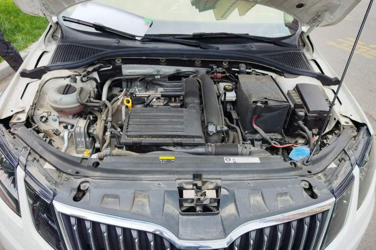 Used Skoda Octavia 2018 Station Wagon TSI230 DSG Luxury Edition Engine Bay