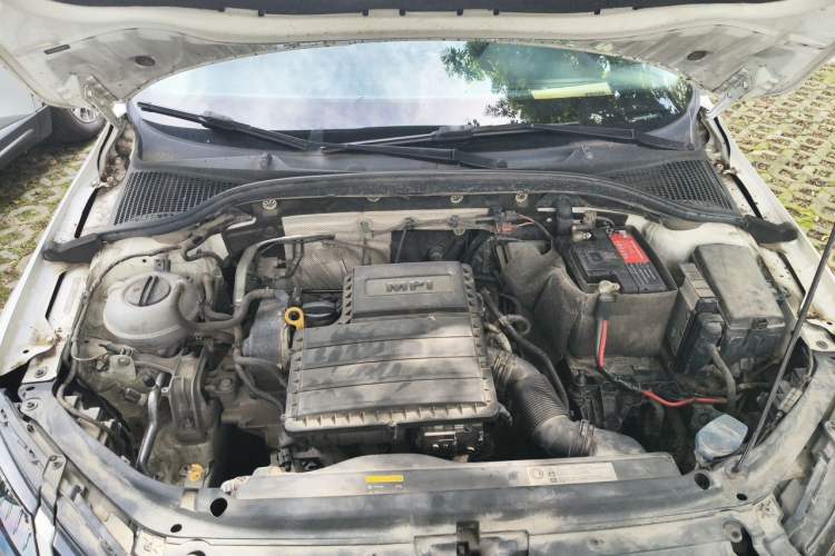 Used Skoda Octavia 2018 1.6L Automatic Luxury Edition Engine Bay