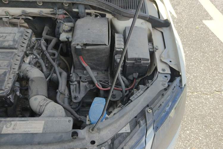 Used Skoda Octavia 2018 1.6L Automatic Luxury Edition Engine Bay Left