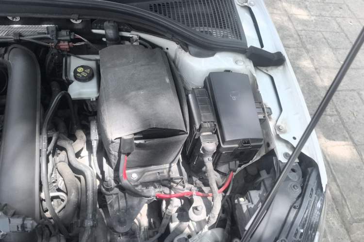 Used Skoda Octavia 2018 TSI230 DSG Luxury Edition Engine Bay Left