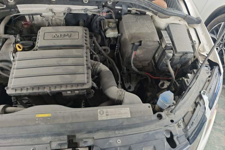 Used Skoda Octavia 2018 1.6L Automatic Luxury Edition Engine Bay Left