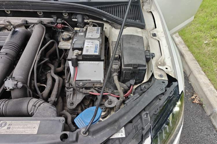 Used Skoda Octavia 2018 TSI230 DSG Comfort Edition Engine Bay Left