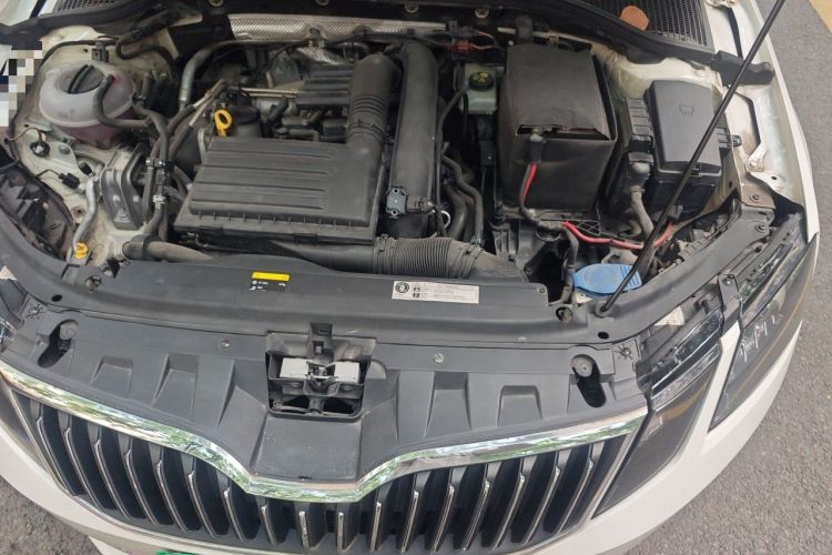 Used Skoda Octavia 2018 TSI230 DSG Comfort Edition Engine Bay Left