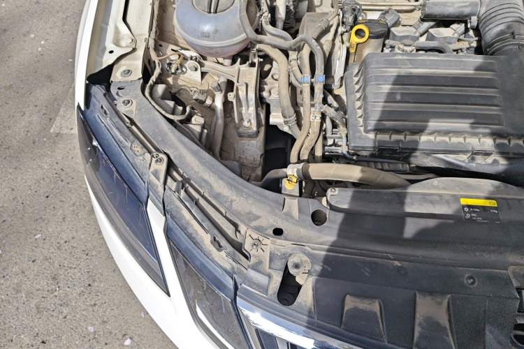 Used Skoda Octavia 2018 TSI280 DSG Luxury Edition Engine Bay Right