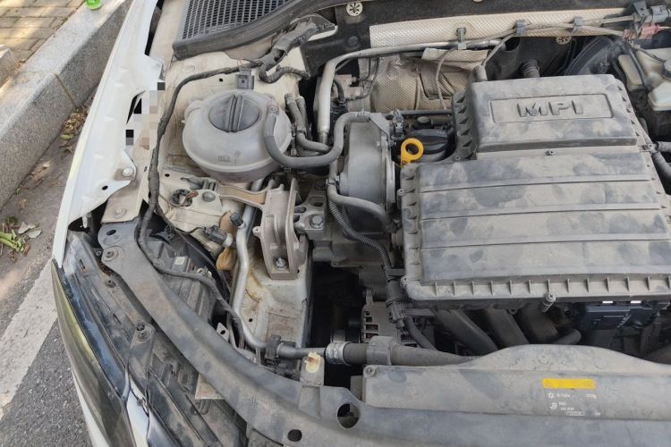 Used Skoda Octavia 2018 1.6L Automatic Luxury Edition Engine Bay Right