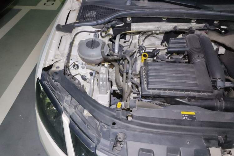 Used Skoda Octavia 2018 TSI230 DSG Luxury Edition Engine Bay Right