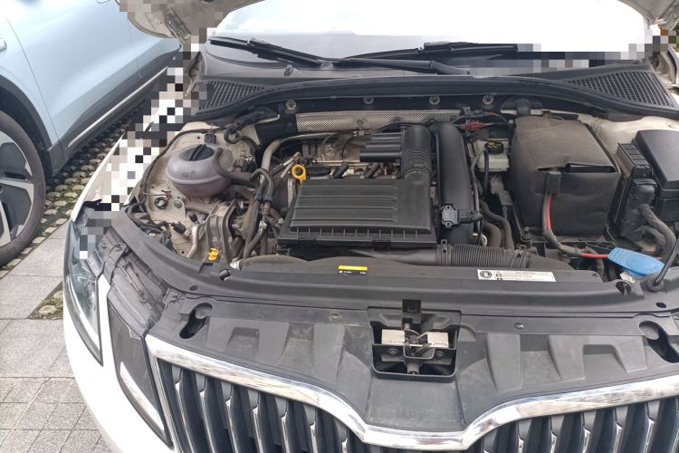 Used Skoda Octavia 2018 TSI280 DSG Luxury Edition Engine Bay Right