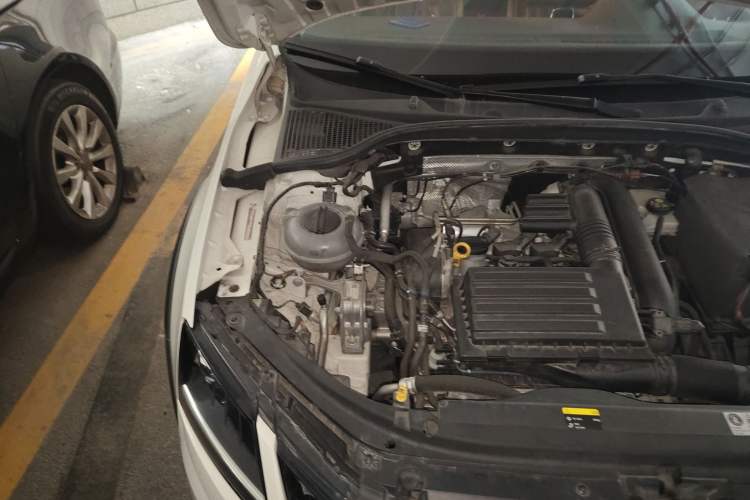 Used Skoda Octavia 2018 Station Wagon TSI280 DSG Flagship Edition Engine Bay Right