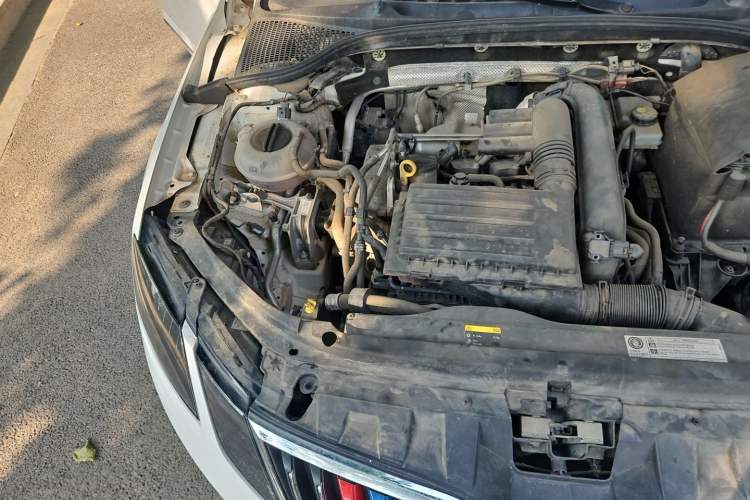 Used Skoda Octavia 2018 TSI230 DSG Luxury Edition Engine Bay Right