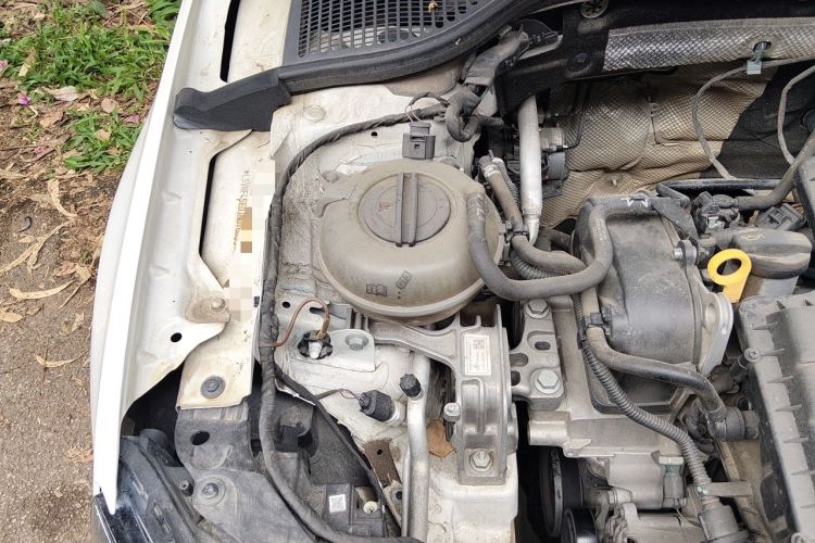 Used Skoda Octavia 2018 1.6L Automatic Comfort Edition Engine Bay Right