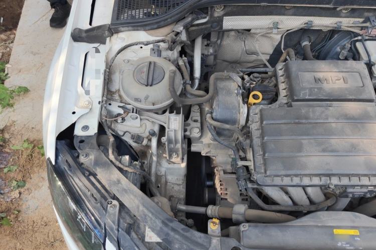 Used Skoda Octavia 2018 1.6L Automatic Luxury Edition Engine Bay Right