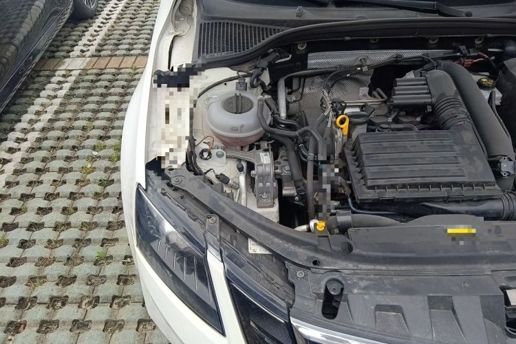 Used Skoda Octavia 2018 TSI230 DSG Luxury Edition Engine Bay Right