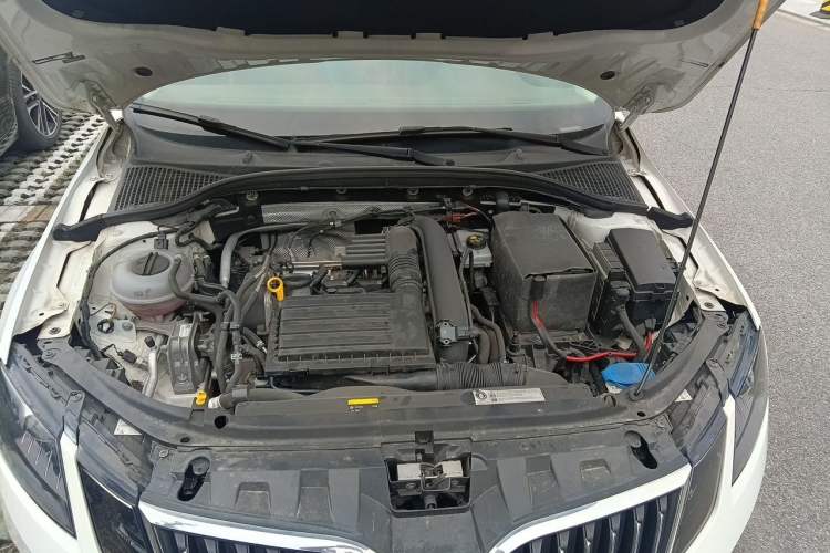 Used Skoda Octavia 2018 TSI230 DSG Luxury Edition Engine Bay