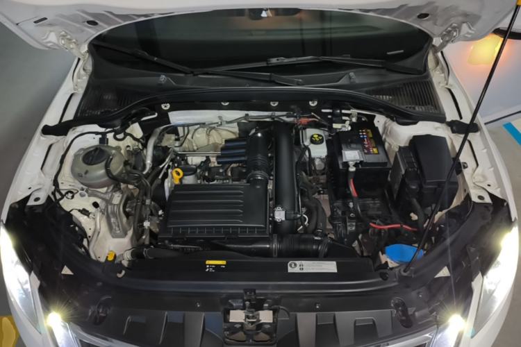 Used Skoda Octavia 2018 TSI230 DSG Luxury Edition Engine Bay