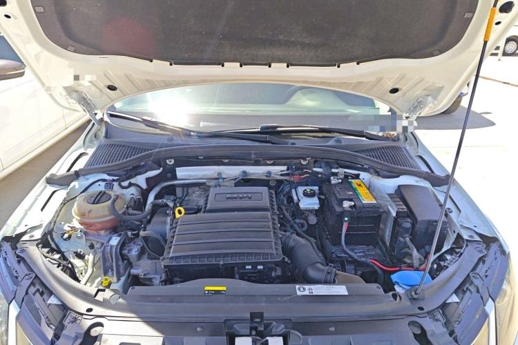 Used Skoda Octavia 2018 1.6L Automatic Comfort Edition Engine Bay