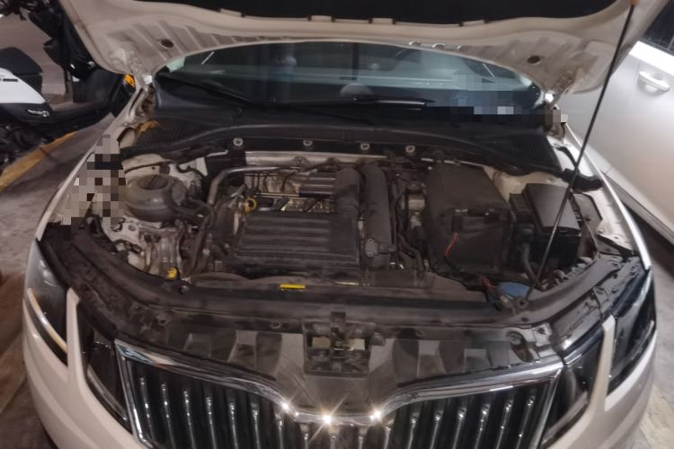 Used Skoda Octavia 2018 Station Wagon TSI280 DSG Luxury Edition Engine Bay