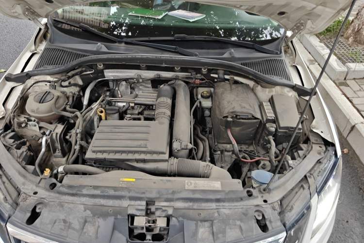 Used Skoda Octavia 2018 Station Wagon TSI280 DSG Luxury Edition Engine Bay
