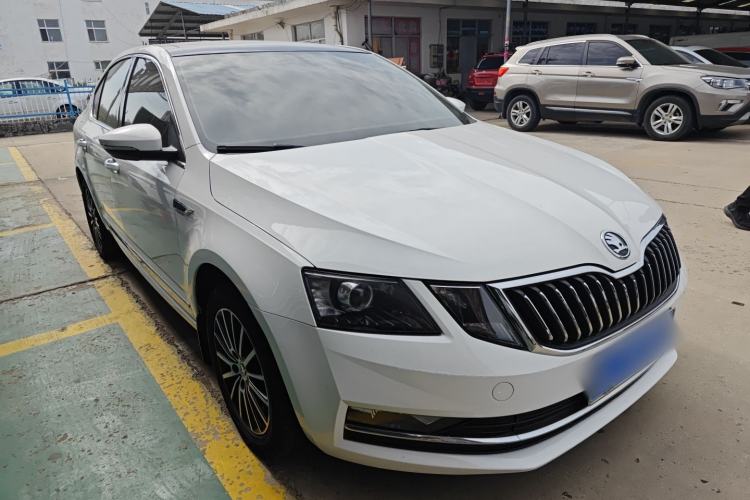 Used Skoda Octavia 2018 TSI230 DSG Luxury Edition Exterior 1
