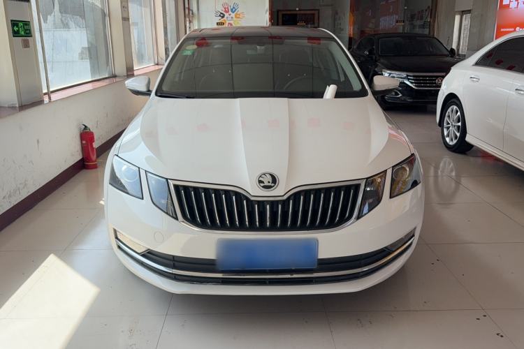 Used Skoda Octavia 2018 TSI230 DSG Luxury Edition Exterior 1