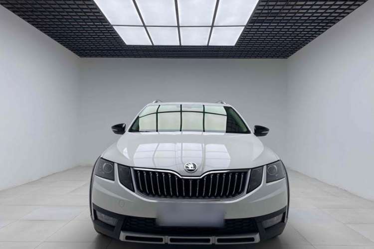 Used Skoda Octavia 2018 Station Wagon TSI230 DSG Luxury Edition Exterior 1