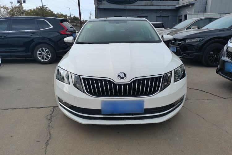 Used Skoda Octavia 2018 TSI230 DSG Luxury Edition Exterior 1