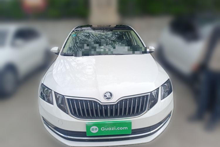 Used Skoda Octavia 2018 TSI230 DSG Luxury Edition Exterior 1