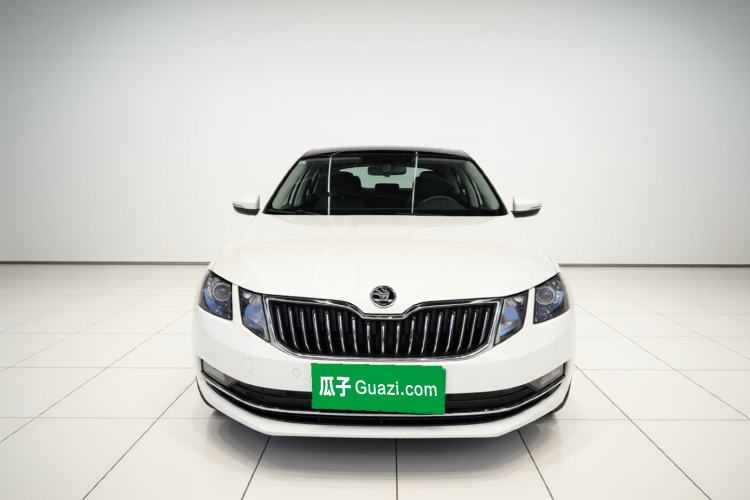 Used Skoda Octavia 2018 TSI230 DSG Luxury Edition Exterior 1