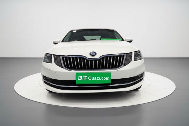 Used Skoda Octavia 2018 TSI230 DSG Luxury Edition Exterior 1