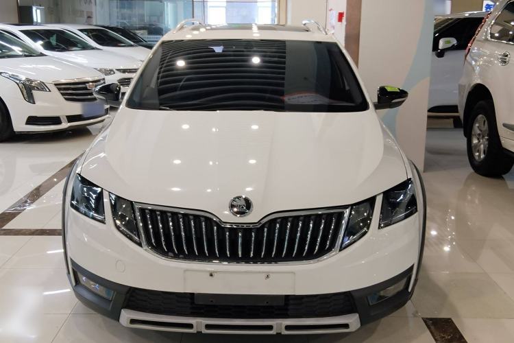 Used Skoda Octavia 2018 Station Wagon TSI280 DSG Luxury Edition Exterior 1
