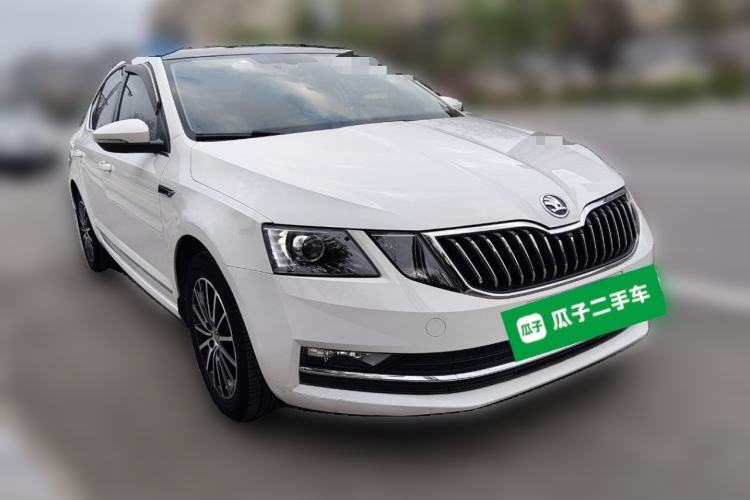 Used Skoda Octavia 2018 TSI230 DSG Luxury Edition Exterior 2