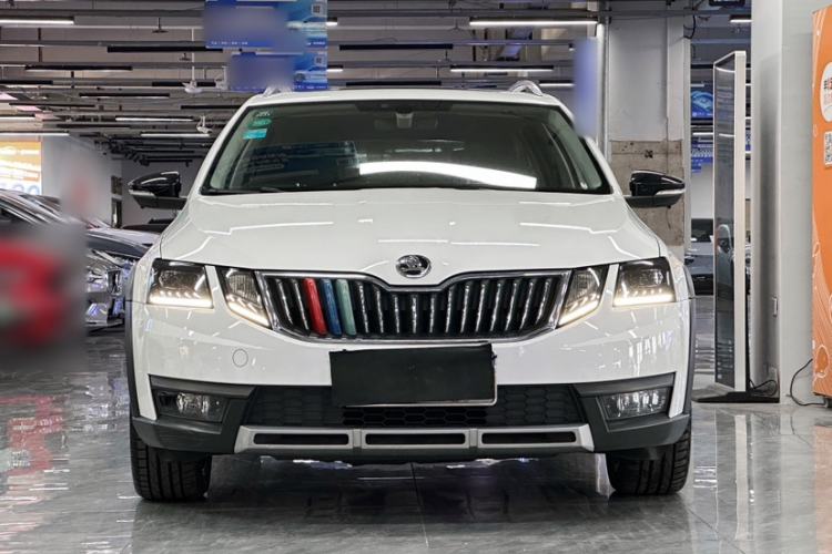 Used Skoda Octavia 2018 Station Wagon TSI280 DSG Luxury Edition Exterior 2