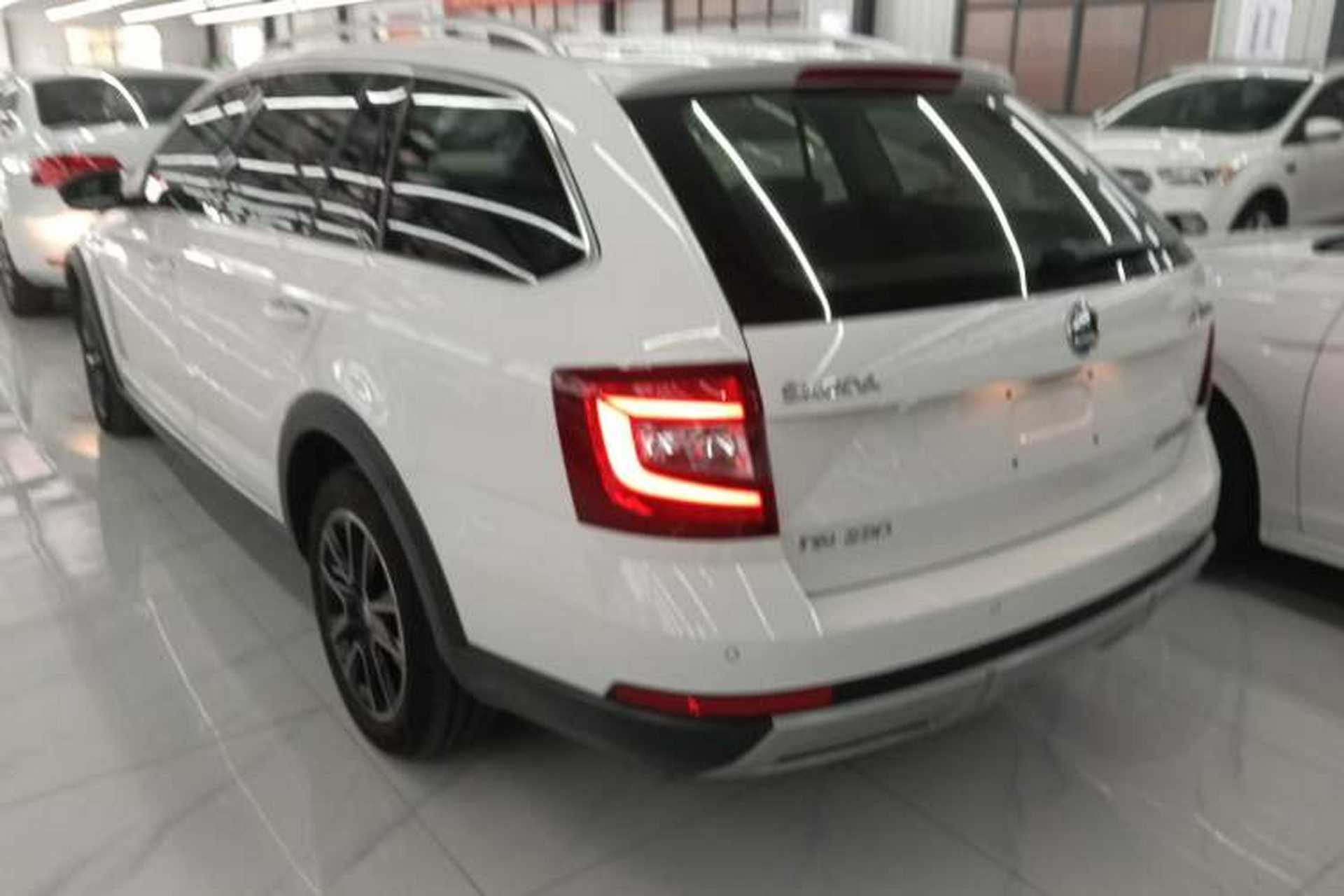 Used Skoda Octavia 2018 Station Wagon TSI230 DSG Luxury Edition Exterior 3