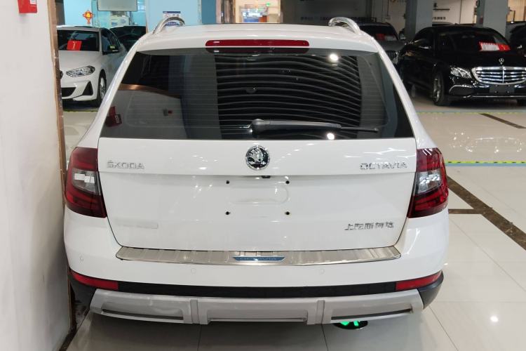 Used Skoda Octavia 2018 Station Wagon TSI280 DSG Luxury Edition Exterior 3