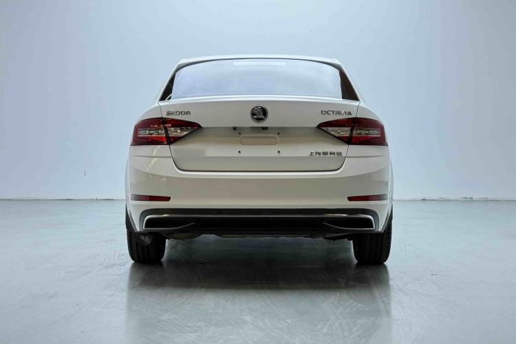 Used Skoda Octavia 2018 TSI230 DSG Comfort Edition Exterior 4