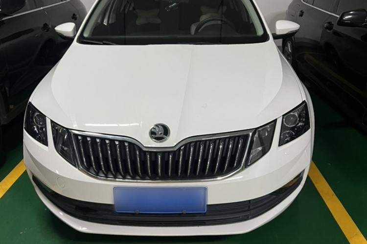 Used Skoda Octavia 2018 TSI230 DSG Comfort Edition Exterior 4