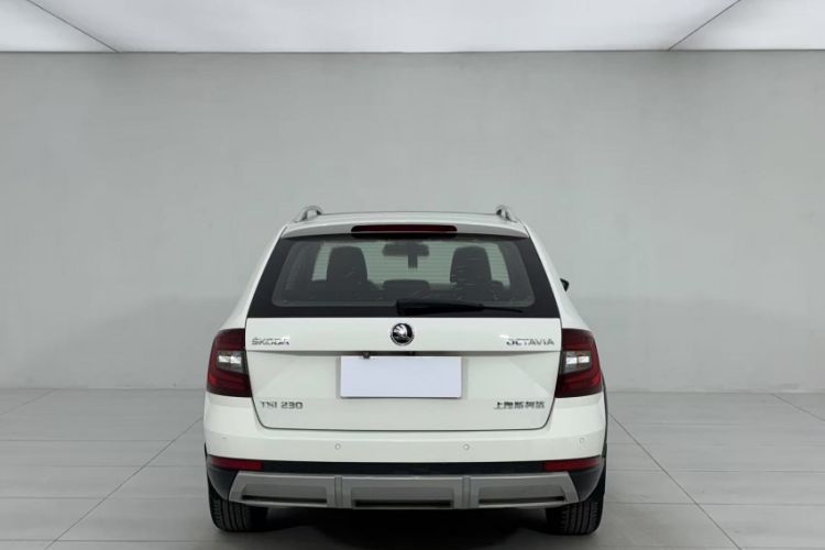 Used Skoda Octavia 2018 Station Wagon TSI230 DSG Luxury Edition Exterior 5
