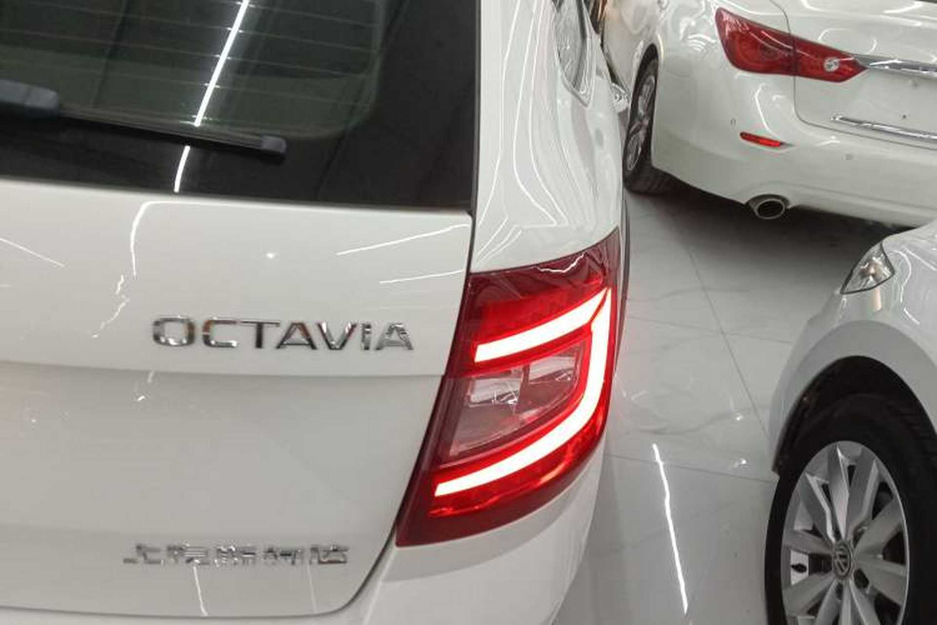 Used Skoda Octavia 2018 Station Wagon TSI230 DSG Luxury Edition Exterior 6