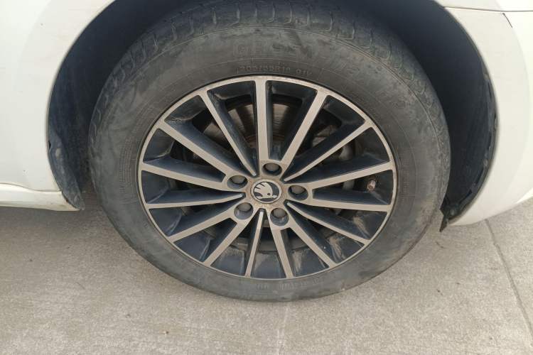 Used Skoda Octavia 2018 TSI230 DSG Luxury Edition Exterior 7
