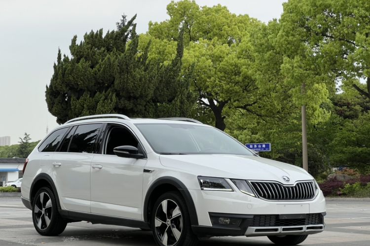 Used Skoda Octavia 2018 Station Wagon TSI280 DSG Luxury Edition Exterior 7