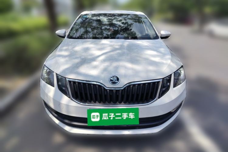 Used Skoda Octavia 2018 1.6L Manual Standard Edition Front