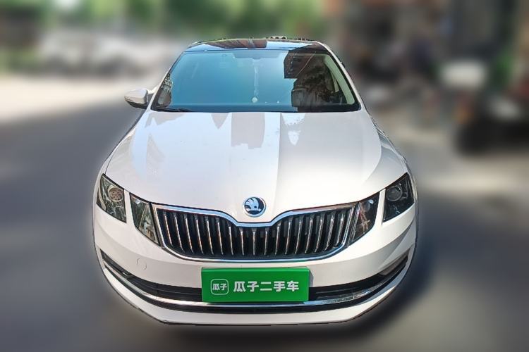 Used Skoda Octavia 2018 1.6L Automatic Luxury Edition Front