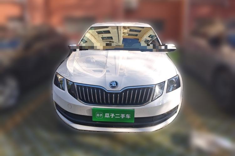 Used Skoda Octavia 2018 1.6L Automatic Comfort Edition Front