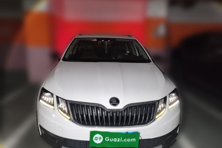 Used Skoda Octavia 2018 Station Wagon TSI280 DSG Luxury Edition Front