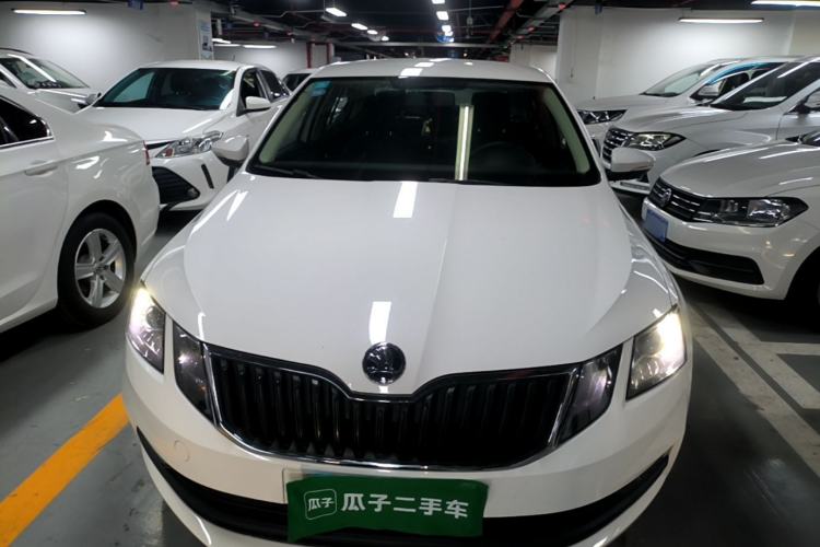 Used Skoda Octavia 2018 1.6L Manual Standard Edition Front