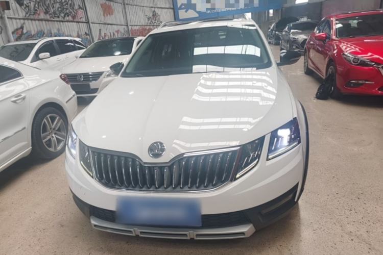 Used Skoda Octavia 2018 Station Wagon TSI280 DSG Luxury Edition Front
