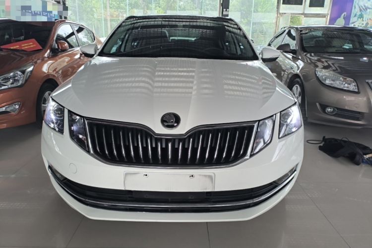 Used Skoda Octavia 2018 TSI230 DSG Luxury Edition Front