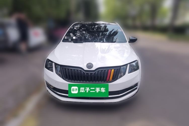 Used Skoda Octavia 2018 1.6L Automatic Luxury Edition Front