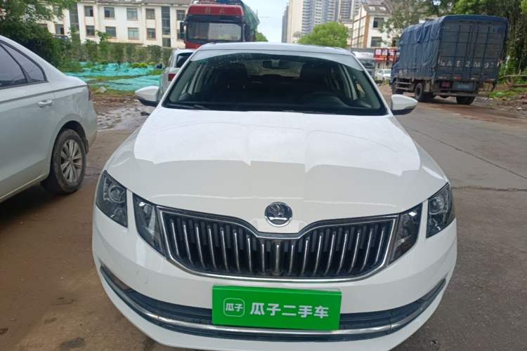 Used Skoda Octavia 2018 TSI230 DSG Luxury Edition Front