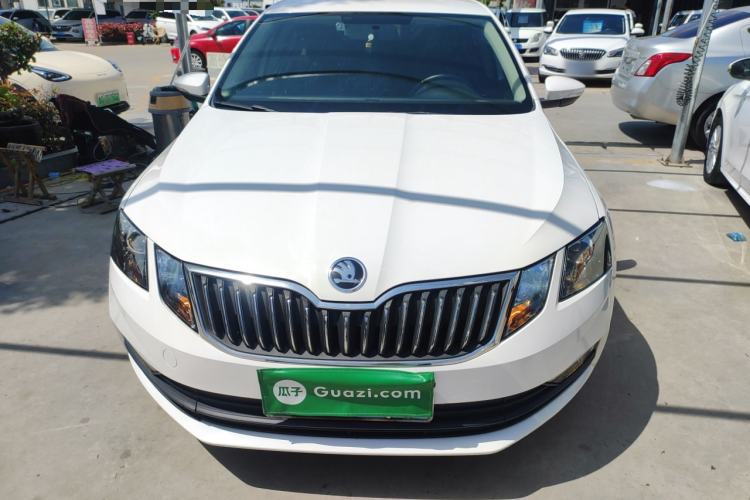 Used Skoda Octavia 2018 TSI230 DSG Comfort Edition Front