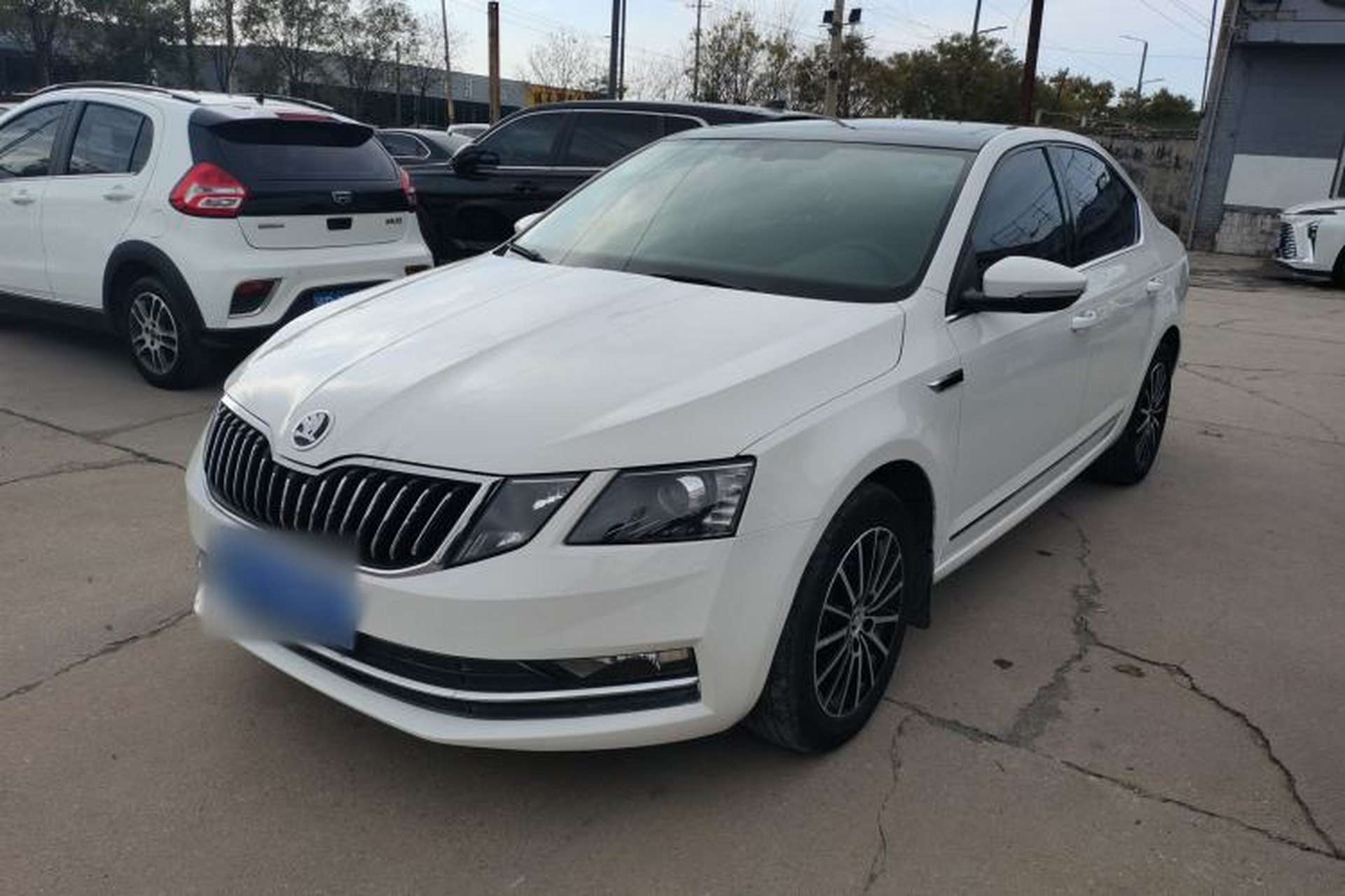 Used Skoda Octavia 2018 TSI230 DSG Luxury Edition Front Left 45 Deg